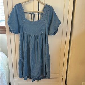 Blue Short Sleeve Dress- BRAND NEW Hem & Thread dress size Medium with Pockets!